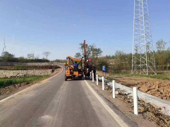 开元体育官网农村公路护栏“护”好乡村振兴路(图2)