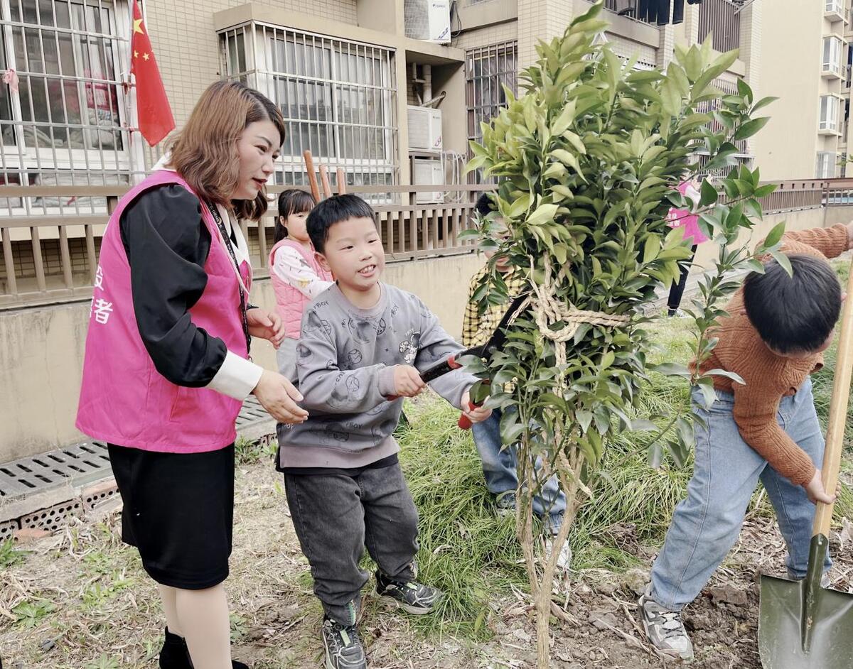 开元体育官方网站嘉兴南湖区湘都社区：从阵地打造到活动赋能 看微花园的华丽转身(图3)